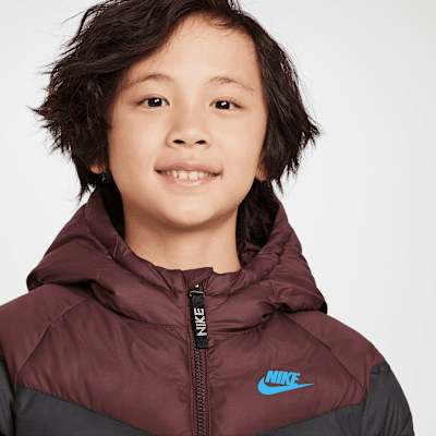 Nike Sportswear Older Kids' Synthetic Fill Hooded Jacket