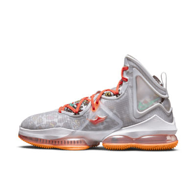 LeBron 19 Basketball Shoes