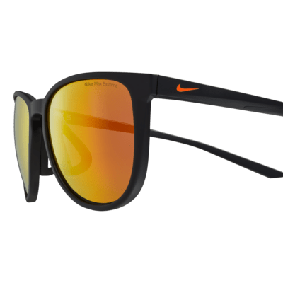 Nike Cool Down Sonnenbrille mit Road Tint