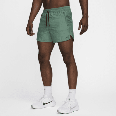 Shorts de correr Dri-FIT de 13 cm con forro de ropa interior para hombre Nike Stride Running Division