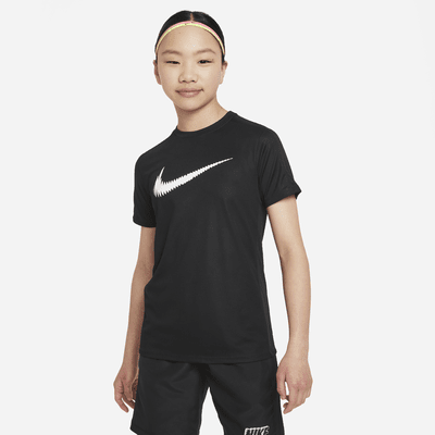 Nike Trophy23 Older Kids' Dri-FIT Short-Sleeve Top. Nike VN