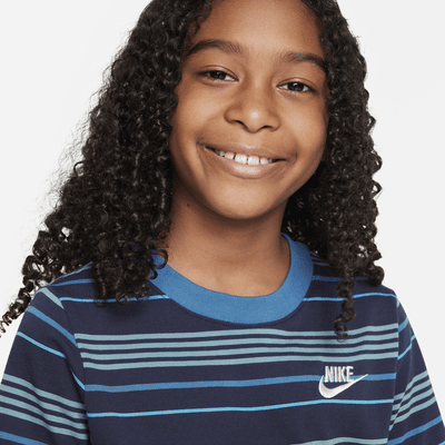 Nike Sportswear Older Kids' T-Shirt