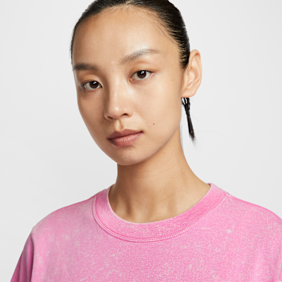 Nike Sportswear Classics Women's Loose T-Shirt