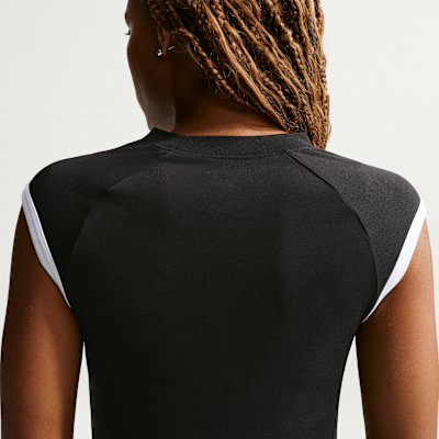 Nike Sportswear Sıkı Kesimli Kolsuz Çeyrek Fermuarlı Kadın Üstü görsel 2