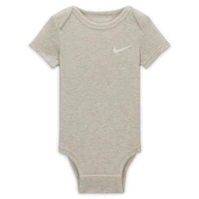 Paquete de tres bodys para bebé (0-9 M) Nike Baby Essentials