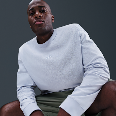 Nike Sportswear Premium Essentials Men's Long-Sleeve T-Shirt