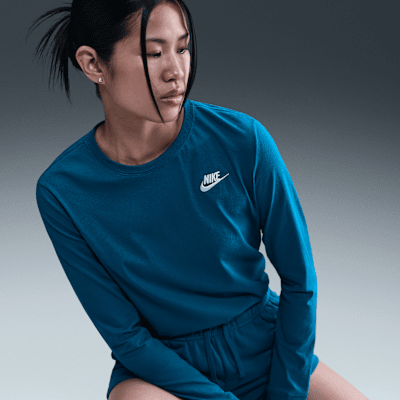Nike Sportswear Club Women's Long-Sleeve T-Shirt