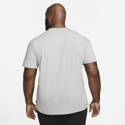 Nike Sportswear Premium Essentials Men's Pocket T-Shirt