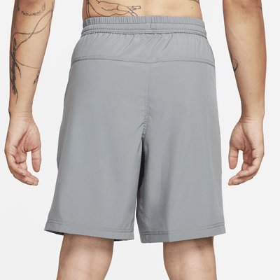 Shorts versátiles Dri-FIT de 23 cm sin forro para hombre Nike Form