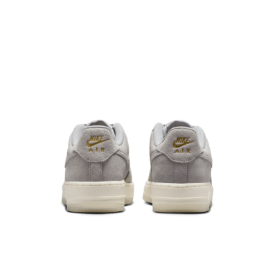 Nike Air Force 1 LV8 Genç Çocuk Ayakkabısı