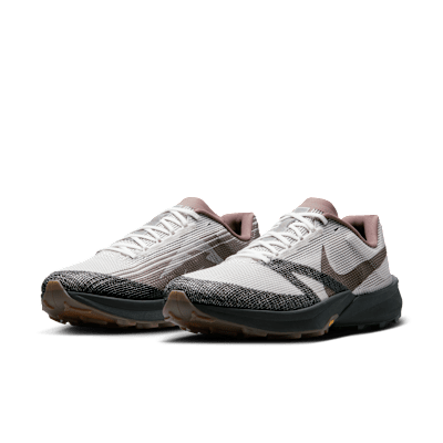 Nike Terra Kiger 10 Men's Trail-Running Shoes