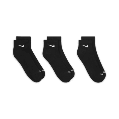 Nike Everyday Plus Cushioned Training Ankle Socks (3 Pairs). Nike ID