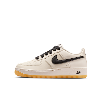 Nike Air Force 1 LV8