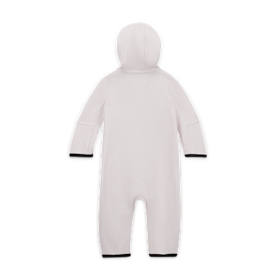 Kojenecké dupačky Nike Sportswear Tech Fleece se zipem po celé délce (0–9 měsíců)