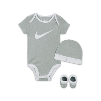 Nike Baby (0-6M) Bodysuit, Hat and Booties Box Set