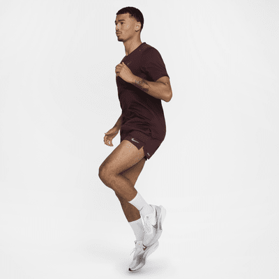 Short de running avec sous-short intégré Dri-FIT Nike Stride 13 cm pour homme