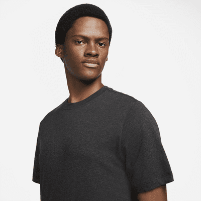 Nike Sportswear 男款 T 恤