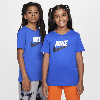 Nike Sportswear Older Kids' T-Shirt