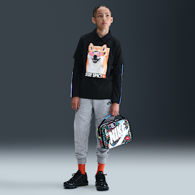 Nike Sportswear Older Kids' T-Shirt