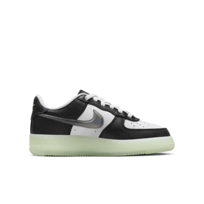 Nike Air Force 1 LV8 Older Kids' Shoes