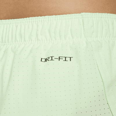 Nike Fast Dri-FIT-Laufshorts mit Innenslip für Herren (ca. 7,6 cm)