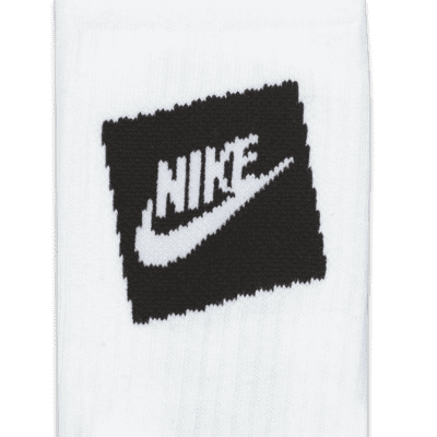 Nike Sportswear Everyday Essential Crew Socks (3 Pairs). Nike PH