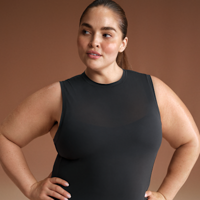 NikeSKIMS Weightless Layers Women's Sleeveless Top