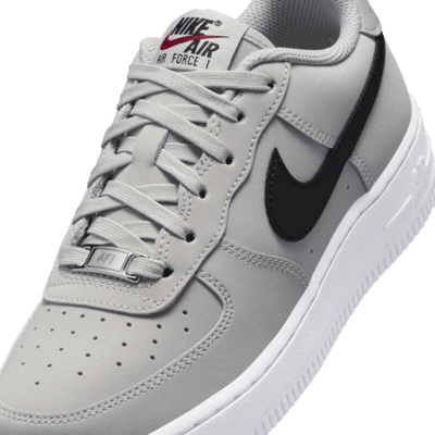 Nike Air Force 1 LV8 大童鞋款