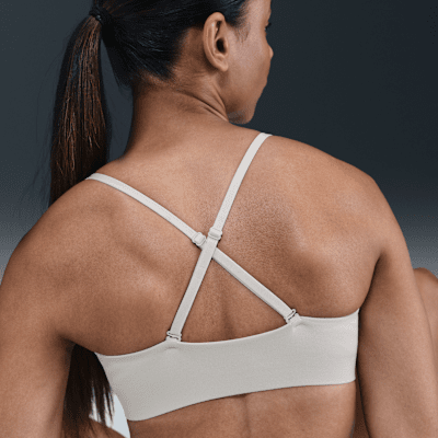 Nike Form Women's Light-Support Non-Padded Triangle Sports Bra