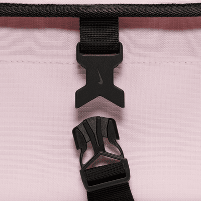 Nike Swoosh Smile Lunch Bag Big Kids' Lunch Bag (7.5L)