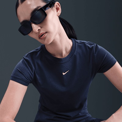 Nike Sportswear Chill Knit Kadın Tişörtü