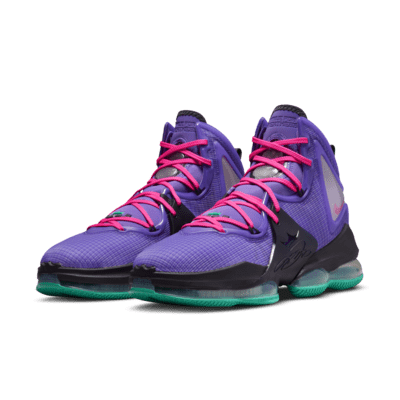 LeBron 19 Basketball Shoes