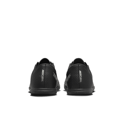 Nike Jr. Mercurial Vapor 15 Club Little/Big Kids' Indoor/Court Low-Top Soccer Shoes