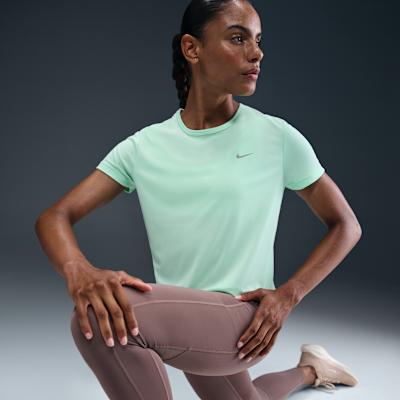 Nike Tempo Parte de arriba de running de manga corta Dri-FIT - Mujer