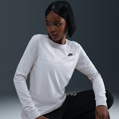 Nike Sportswear Club Women's Long-Sleeve T-Shirt