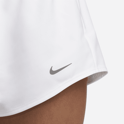 Shorts con forro de ropa interior Dri-FIT de tiro medio de 8 cm para mujer Nike One