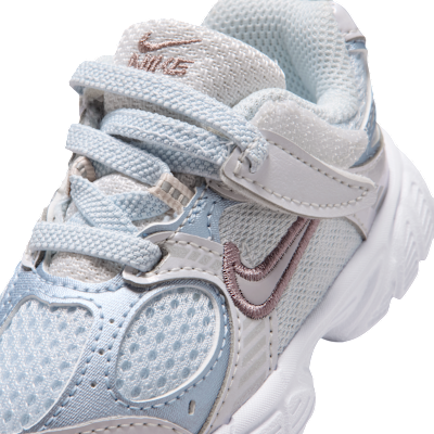 Tenis para bebé e infantil Nike V5 RNR