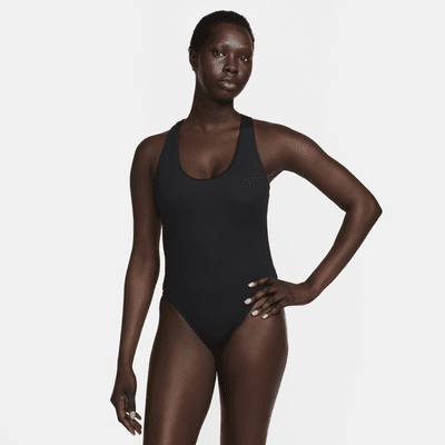 Traje de baño de una sola pieza con espalda cruzada para mujer Nike Swim Elevated Essential