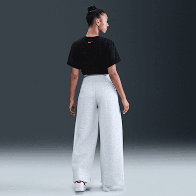 Nike Essential Women's T-Shirt