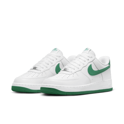 รองเท้าผู้ชาย Nike Air Force 1 '07