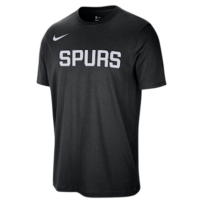 San Antonio Spurs Essentials