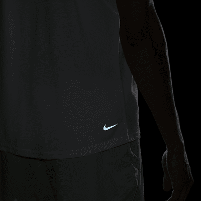 Playera de correr sin mangas Dri-FIT para hombre Nike Solar Chase