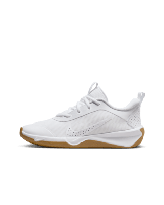 Подростковые кроссовки Nike Omni Multi-Court Big Kids' Indoor Court