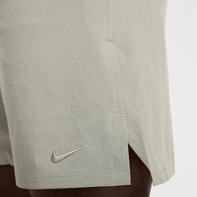 Nike Unlimited vielseitige Dri-FIT Herrenshorts ohne Futter (ca. 18 cm)