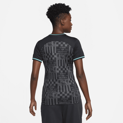 Jersey de fútbol Nike Dri-FIT Replica para mujer LeBron x Liverpool FC Stadium