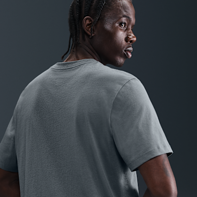Nike Men's T-Shirt