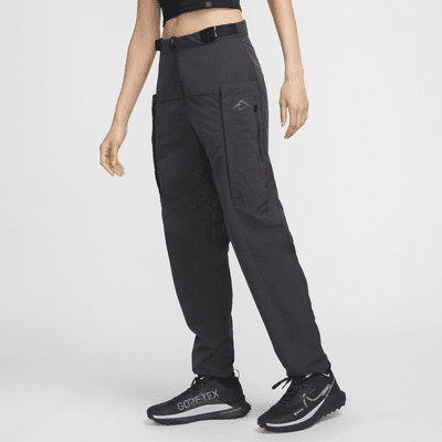 Pants de correr de tiro medio Repel para mujer Nike Trail