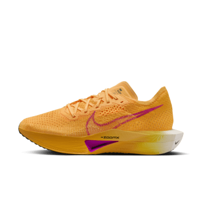 Nike flyknit cheap racer womens gold