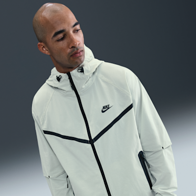 Nike Tech