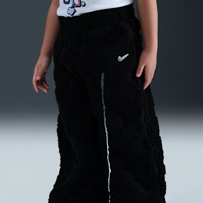 Conjunto de sudadera con gorro sin cierre y pants infantil Nike Cozy